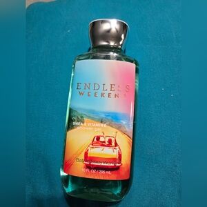 Bath & Bodyworks Shower Gel. Endless Weekend.
